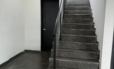 VENTA DE CASA CON ALBERCA PRIVADA EN EXCLUSIVO RESIDENCIAL EN CUAUTLA, MOR.