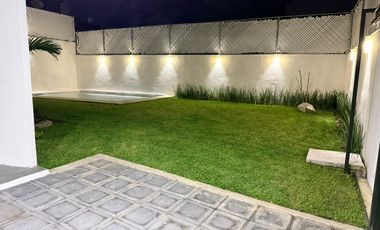 VENTA DE CASA CON ALBERCA PRIVADA EN EXCLUSIVO RESIDENCIAL EN CUAUTLA, MOR.