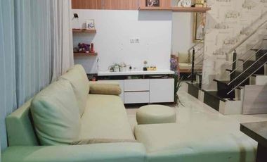 Manyar one gate dkt Klampis Wisma Mukti