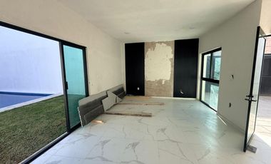 PRE- VENTA DE CASA CON ALBERCA EN RESIDENCIAL EXCLUSIVO EN CUAUTLA, MOR.