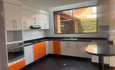 ARRIENDO EXCELENTE CASA VILLA NATURA CAJICA CUNDINAMARCA COLOMBIA.