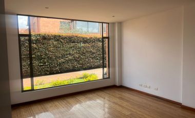 ARRIENDO EXCELENTE CASA VILLA NATURA CAJICA CUNDINAMARCA COLOMBIA.