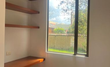 ARRIENDO EXCELENTE CASA VILLA NATURA CAJICA CUNDINAMARCA COLOMBIA.