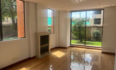 ARRIENDO EXCELENTE CASA VILLA NATURA CAJICA CUNDINAMARCA COLOMBIA.