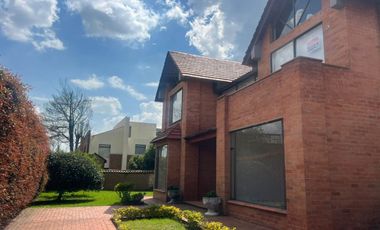 ARRIENDO EXCELENTE CASA VILLA NATURA CAJICA CUNDINAMARCA COLOMBIA.