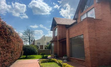 ARRIENDO EXCELENTE CASA VILLA NATURA CAJICA CUNDINAMARCA COLOMBIA.