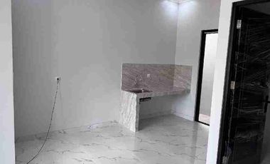 5 Menit LRT Ciracas, Rumah 2 Lantai du Jakarta dibawah 1 M, Strategis, Mewah, Murah, SHM