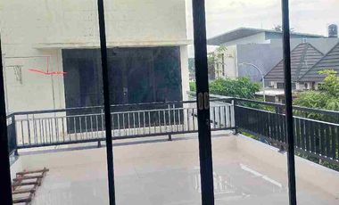 jual perumahan mewah 2 lantai Hunian asri  di kota Jombang