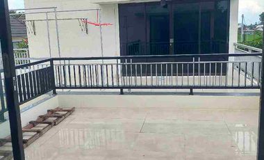 jual perumahan mewah 2 lantai Hunian asri  di kota Jombang