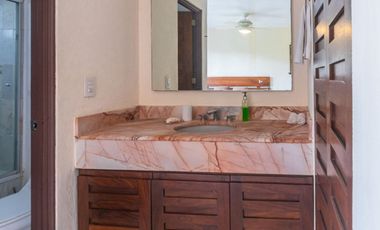 Casa en Renta en Puerto Iguana, Marina Vallarta, amueblada, con vista a la marina!