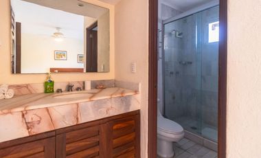 Casa en Renta en Puerto Iguana, Marina Vallarta, amueblada, con vista a la marina!