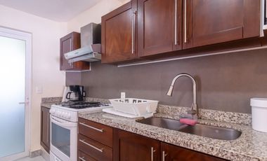 Casa en Renta en Puerto Iguana, Marina Vallarta, amueblada, con vista a la marina!