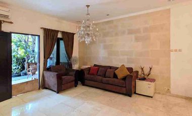 Jual Rumah Mewah Menteng 5 Menit ke MRT SHM Strategis Jakarta Pusat