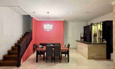 Jual Rumah Mewah Menteng 5 Menit ke MRT SHM Strategis Jakarta Pusat