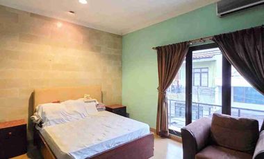 Jual Rumah Mewah Menteng 5 Menit ke MRT SHM Strategis Jakarta Pusat