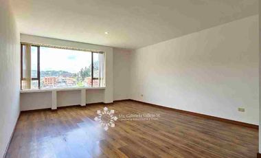 SE VENDE - AMPLIO Y LUMINOSO DEPARTAMENTO DE 3 DORMITORIOS,  EN NARANCAY a 2 minutos del Gran Aki, Control sur