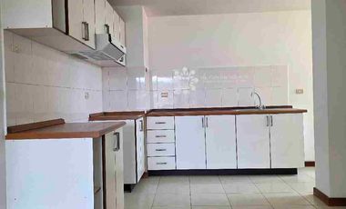 SE VENDE - AMPLIO Y LUMINOSO DEPARTAMENTO DE 3 DORMITORIOS,  EN NARANCAY a 2 minutos del Gran Aki, Control sur