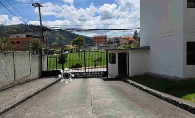 SE VENDE - AMPLIO Y LUMINOSO DEPARTAMENTO DE 3 DORMITORIOS,  EN NARANCAY a 2 minutos del Gran Aki, Control sur