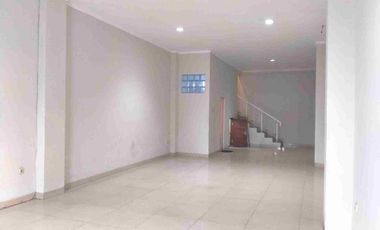 Ruko 4Lantai, Lebar 4,5m di Raya Kartini Seberang GDC Hanya 5 menit ke Sta Depok Lama