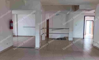 Rento propiedad comercial sector el Triángulo totalmente independiente