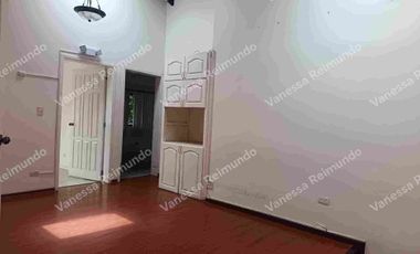 Rento propiedad comercial sector el Triángulo totalmente independiente