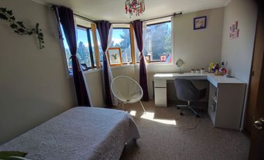 Coyhaique Vende  de Oportunidad en sector de alta plusvalía: casa familiar con gran terreno