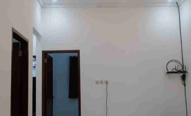 Disewakan Rumah Baru 1 lantai di Kayu Putih Jakarta Pusat