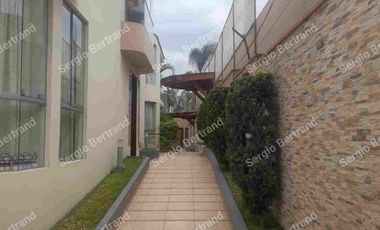 Vendo Excelente departamento 1er piso en Condominio 3 dorm Av la Molina - Sol de la Molina - La molina.