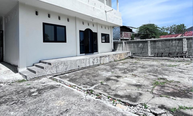Dijual Rumah Mewah di Kawasan Elit Lam Ara - Halaman Sangat Luas dengan Tanah Seluas 763 M2!