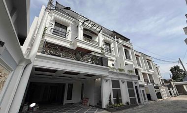 Rumah Mewah di Cilandak Jakarta Selatan, Full Fasilitas & Privtae Lift
