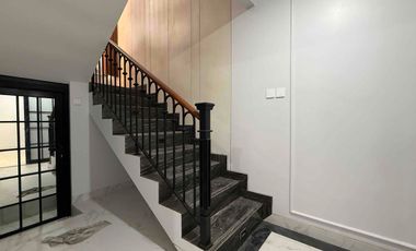 Rumah Mewah di Cilandak Jakarta Selatan, Full Fasilitas & Privtae Lift