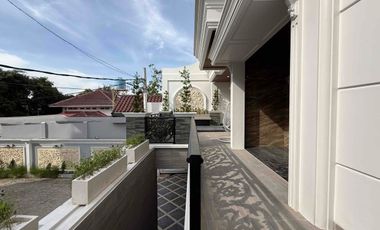 Rumah Mewah di Cilandak Jakarta Selatan, Full Fasilitas & Privtae Lift
