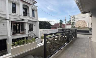Rumah Mewah di Cilandak Jakarta Selatan, Full Fasilitas & Privtae Lift