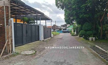 Rumah Mewah Full Furnish Kolam Renang Proses Bangun Di JL. Kaliurang km 9,5