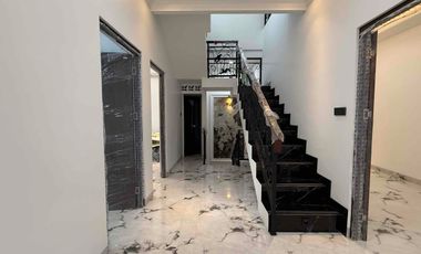 Rumah Modern Classic Siap Huni Posisi di Hook, Beji Depok. Nempel Jaksel