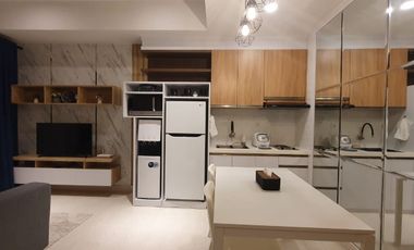 Sewa Apartemen Roseville Soho & Suite BSD – 2 BR Eksklusif Baru Murah Fully Furnished Electronic