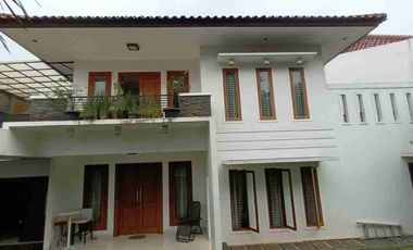 Dijual Cepat Rumah Asri Huk di Bintaro Jaya Jakarta Selatan