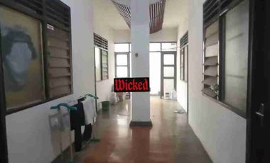Dijual rumah kost aktif 27 kamar di Jatinegara kaum Pulo gadung