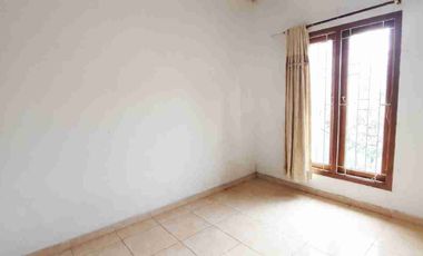 Dijual Rumah 2 Lantai Dalam Komplek One Gate System Akses Strategis Dekat Tol Depok–Antasari & Cinere–Jagorawi