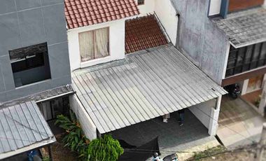 Dijual Rumah 2 Lantai Dalam Komplek One Gate System Akses Strategis Dekat Tol Depok–Antasari & Cinere–Jagorawi