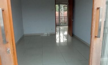 MURAH & JARANG ADA*DISEWAKAN RUMAH FRESH DI CLUSTER CIKUTRA KOTA BANDUNG