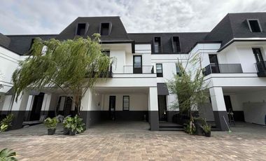 RUMAH SIAPHUNIDI PONDOK INDAH JAKARTA SELATAN PRIVATE POOL