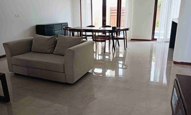 villa kompleks nusa dua bali