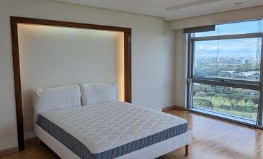 Newly Refurbished Pacific Plaza (BGC) 3BR unit for Rent