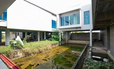Large Corner Single House with Swimming Pool! Quiet & Private – Panya Indra P.7 Land size 362.7 sq.wah | Usable area 1,600 sq.m.