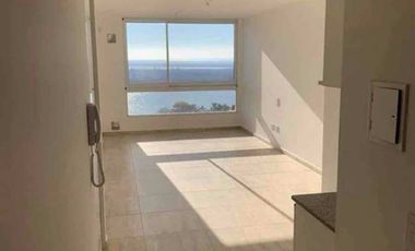 alquiler mono ambiente 33 mts2  dueño directo Colón esquina acevedo 300.000 más expensas