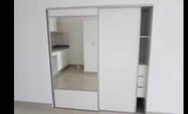 alquiler mono ambiente 33 mts2  dueño directo Colón esquina acevedo 300.000 más expensas