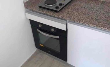 alquiler mono ambiente 33 mts2  dueño directo Colón esquina acevedo 300.000 más expensas