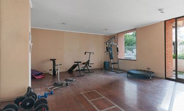 AMPLIO DEPTO. 4D-3B Los Cerezos/Irarrázaval- metro Villa Frei(110m2).