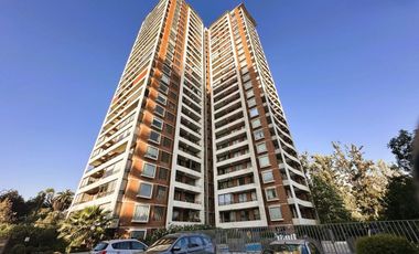 AMPLIO DEPTO. 4D-3B Los Cerezos/Irarrázaval- metro Villa Frei(110m2).